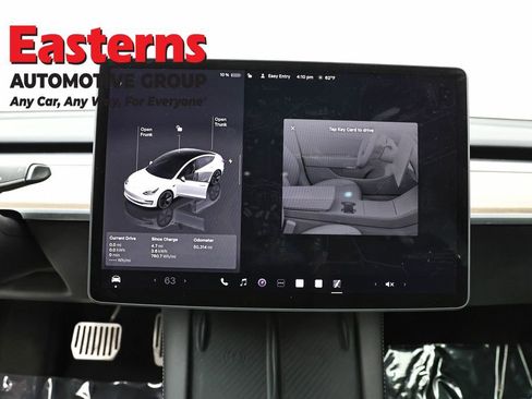 Used 2023 Tesla Model 3 Standard Range image 12