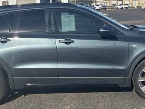 Used 2021 Cadillac XT4 Sport image 5