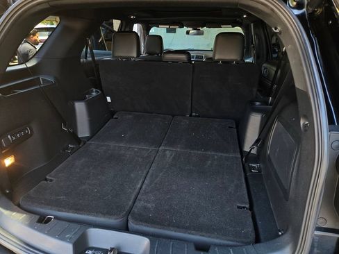 Used 2018 Ford Explorer Sport w/ Equipment Group 401A AWD/4WD image 35