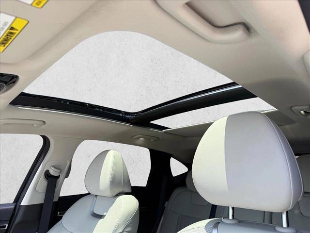 Used 2024 Hyundai Tucson Limited AWD/4WD image 16