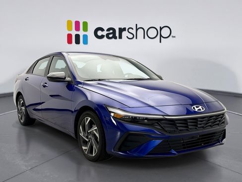 Used 2025 Hyundai Elantra Sport image 7