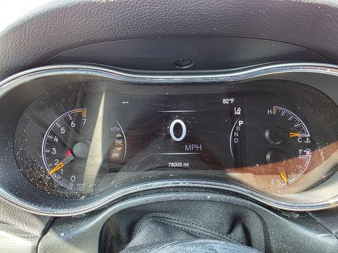 Used 2021 Jeep Grand Cherokee Laredo image 17