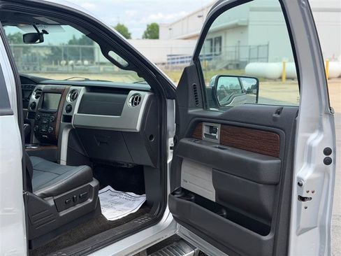 Used 2014 Ford F150 Lariat w/ Equipment Group 502A Luxury AWD/4WD image 26