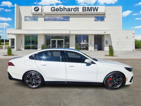 New 2026 BMW 540i xDrive w/ Executive Package image 4