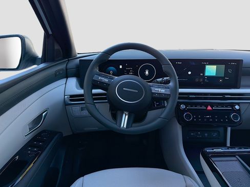 New 2026 Hyundai Tucson Limited image 16