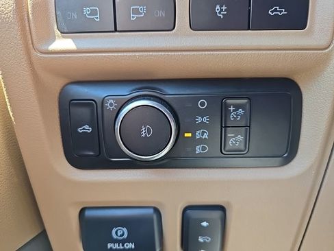 Used 2022 Ford F150 Lariat AWD/4WD image 23