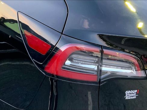 Used 2021 Tesla Model 3 Standard Range Plus RWD image 26