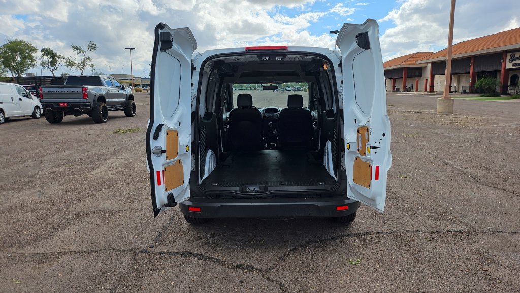 Used 2015 Ford Transit Connect XL FWD image 13