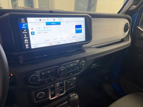 Certified 2025 Jeep Wrangler Sahara image 37