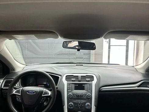 Used 2016 Ford Fusion SE image 23