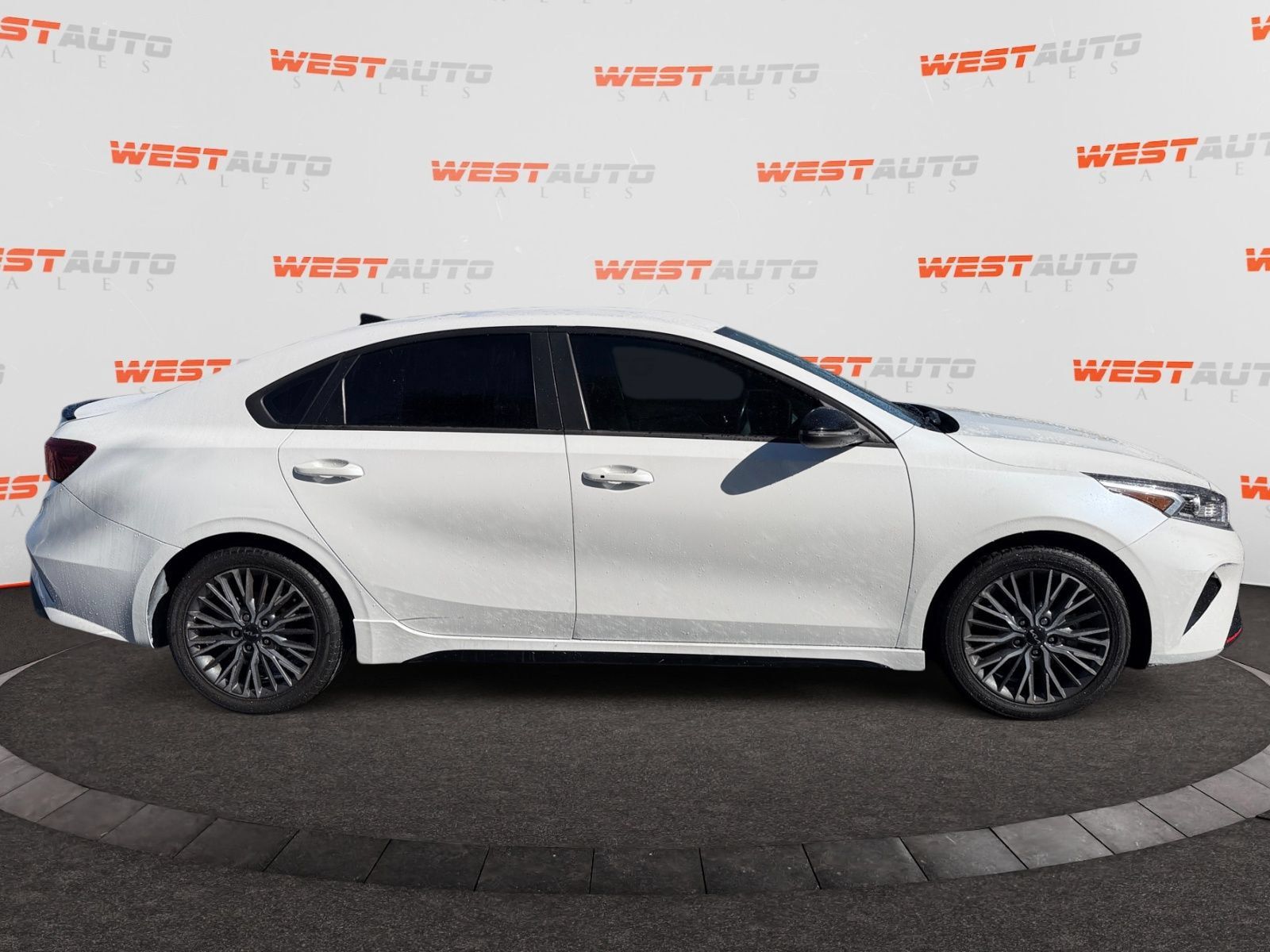 Used 2023 Kia Forte GT-Line FWD image 6