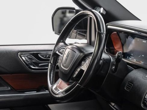 Used 2021 Lincoln Navigator Reserve w/ Luxury Package image 17