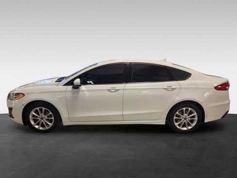 Used 2020 Ford Fusion SE image 8