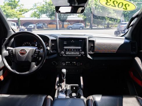 Used 2023 Nissan Frontier PRO-4X w/ Pro-4X Premium Package AWD/4WD image 11