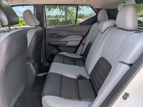 Used 2024 Nissan Kicks SR w/ SR Premium Package FWD image 17