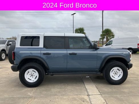 Used 2024 Ford Bronco Heritage Edition image 8