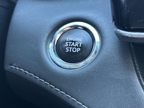 Used 2023 Toyota Highlander Platinum image 23