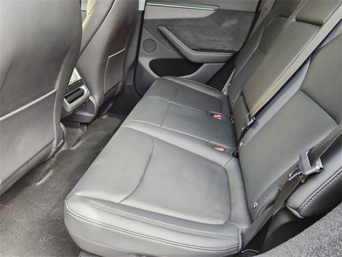 Used 2026 Tesla Model Y 2WD image 24