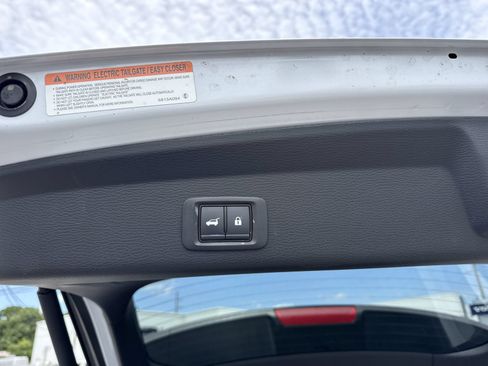 Used 2023 Mitsubishi Outlander SE AWD/4WD image 33