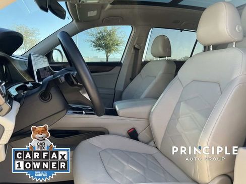 Used 2024 Volkswagen Atlas SE w/ Panoramic Sunroof Package image 15