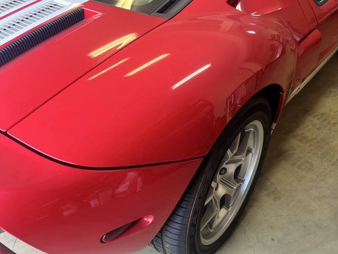Used 2005 Ford GT RWD image 52