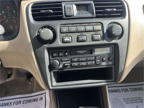 Used 2000 Honda Accord DX image 15