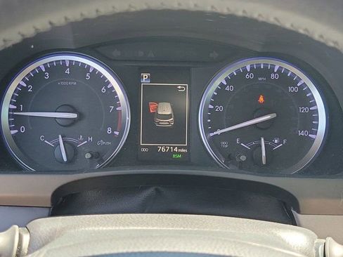 Used 2019 Toyota Highlander XLE image 33