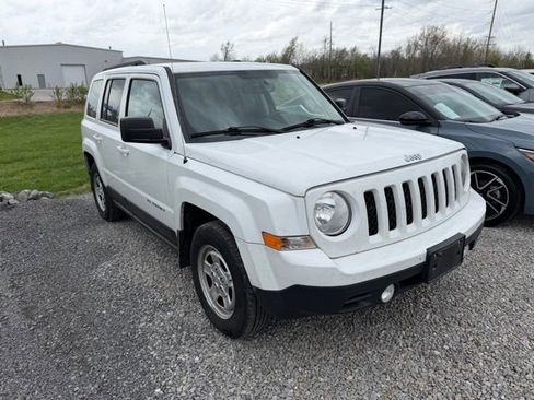 Used 2016 Jeep Patriot Sport w/ Power Value Group image 5