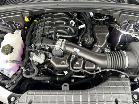 New 2025 Jeep Grand Cherokee L Limited w/ Luxury Tech Group II image 9