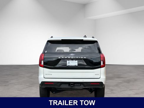 Used 2025 Ford Expedition Max Active RWD image 5