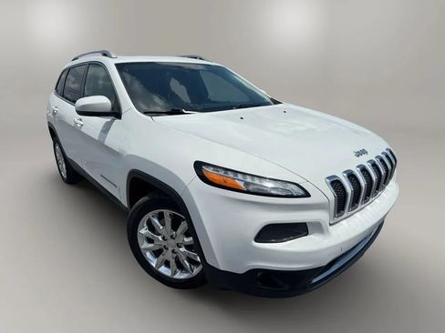 Used 2015 Jeep Cherokee Limited FWD image 2