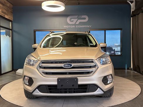 Used 2018 Ford Escape SE image 8