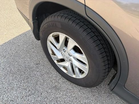 Used 2016 Honda CR-V EX image 12