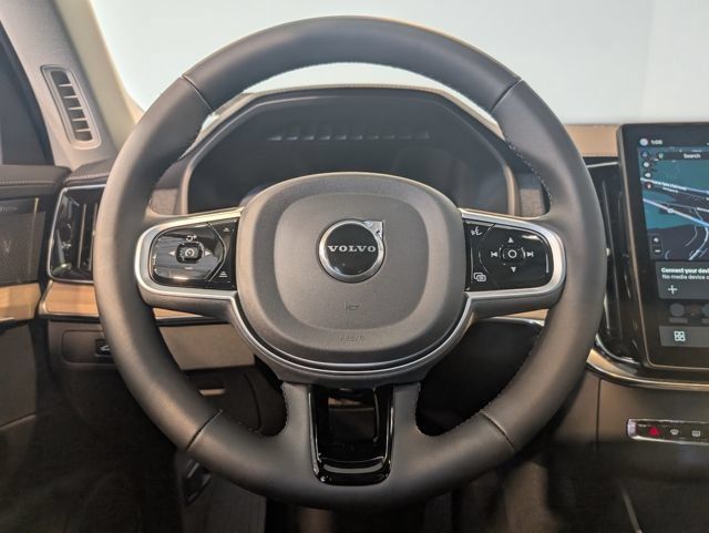 Used 2026 Volvo XC90 B6 Plus w/ Protection Package Premier AWD/4WD image 15