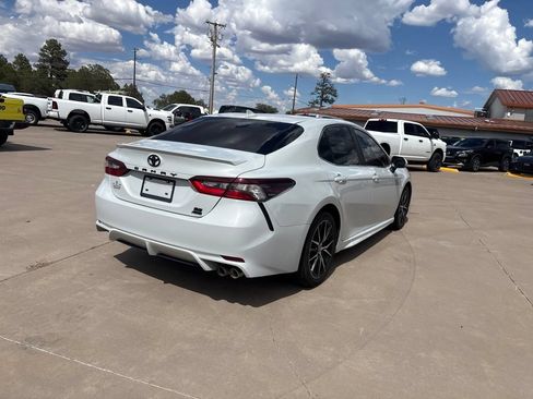 Used 2022 Toyota Camry SE w/ Cold Weather Package AWD/4WD image 5