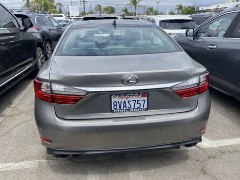 Used 2017 Lexus ES 350 FWD image 8