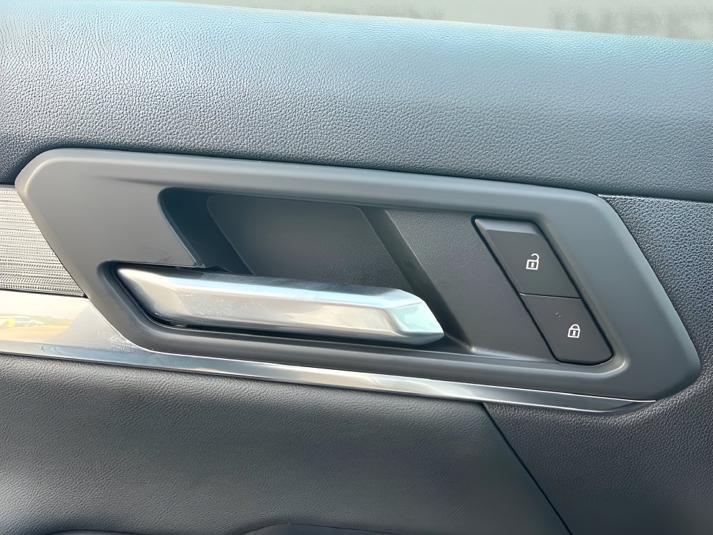 New 2027 GMC Terrain Elevation FWD image 10