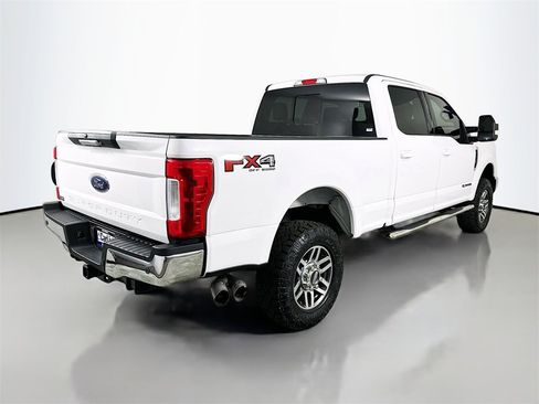 Used 2019 Ford F250 Lariat w/ Lariat Value Package image 8