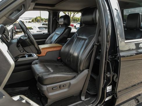 Used 2015 Ford F250 Lariat w/ Lariat Ultimate Package AWD/4WD image 37