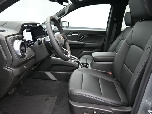New 2025 Chevrolet Colorado LT w/ LT Convenience Package image 25
