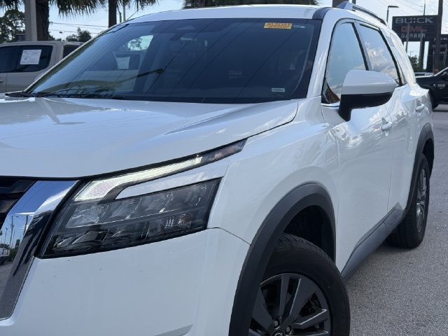Used 2024 Nissan Pathfinder SV FWD image 5