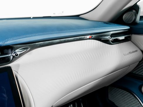 Used 2024 Maserati GranTurismo Folgore image 38