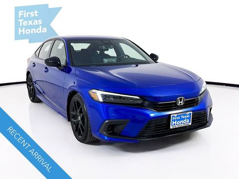 Used 2023 Honda Civic Sport image 1