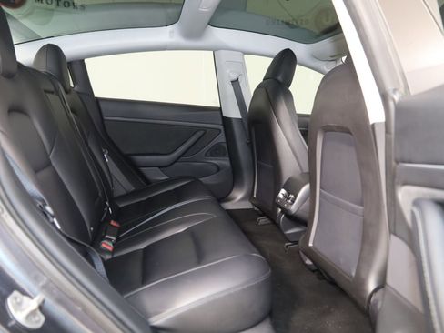 Used 2018 Tesla Model 3 Long Range image 15