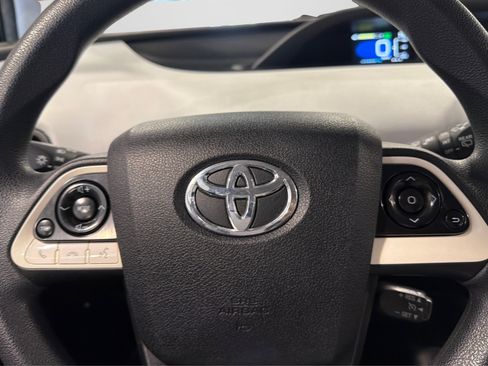 Used 2016 Toyota Prius Two FWD image 22