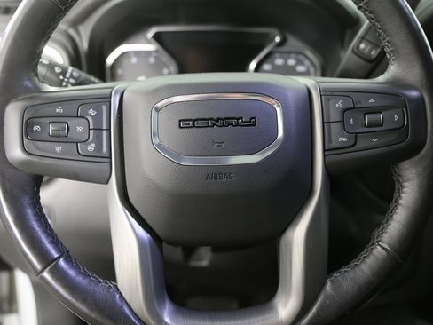 Used 2022 GMC Sierra 2500 Denali w/ Denali Ultimate Package image 6