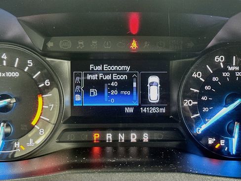 Used 2016 Ford Explorer FWD image 18