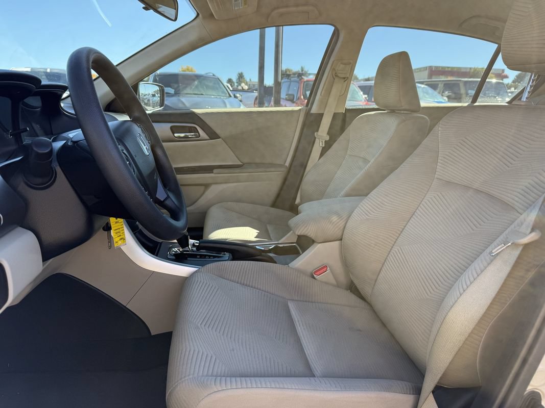 Used 2015 Honda Accord LX image 11