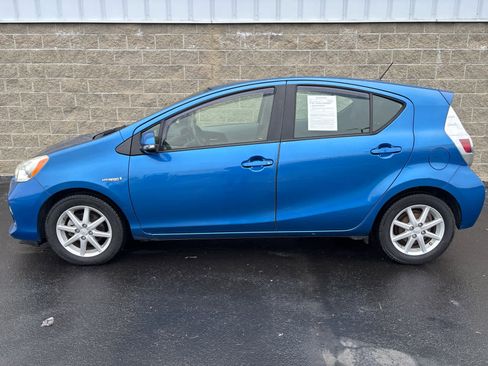 Used 2013 Toyota Prius C Four image 4