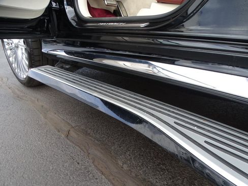 Used 2021 Mercedes-Benz Maybach GLS 600 4MATIC image 9